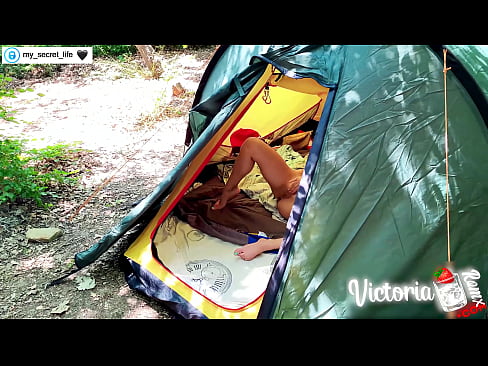 ❤️ ថតដោយកាមេរ៉ា Passionate jerk off Stranger in a tent ❤️ វីដេអូសិច នៅ km.eggporncomics.ru ❌️❤